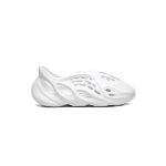 آدیداس یزی فوم رانر yeezy foam runner