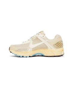 کتونی رانینگ نایک وومرو 5 کرم آبی Nike Air Zoom Vomero 5 Oatmeal