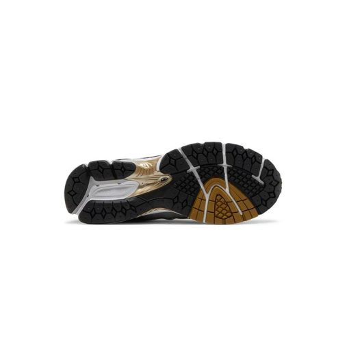 کتونی رانینگ نیوبالانس 1906 سفید طلایی New Balance 1906 White Gold