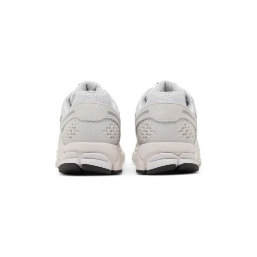 کتونی رانینگ نایک وومرو 5 سفید Nike Air Zoom Vomero 5 Vast Grey