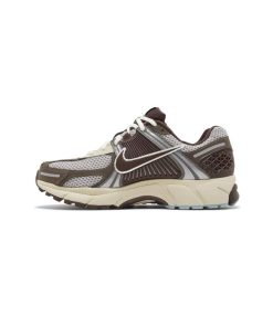 کتونی رانینگ نایک وومرو 5 قهوه ای آبی Nike Air Zoom Vomero 5 Earth Fossil