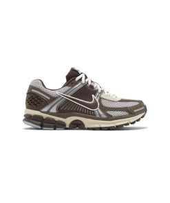 کتونی رانینگ نایک وومرو 5 قهوه ای آبی Nike Air Zoom Vomero 5 Earth Fossil