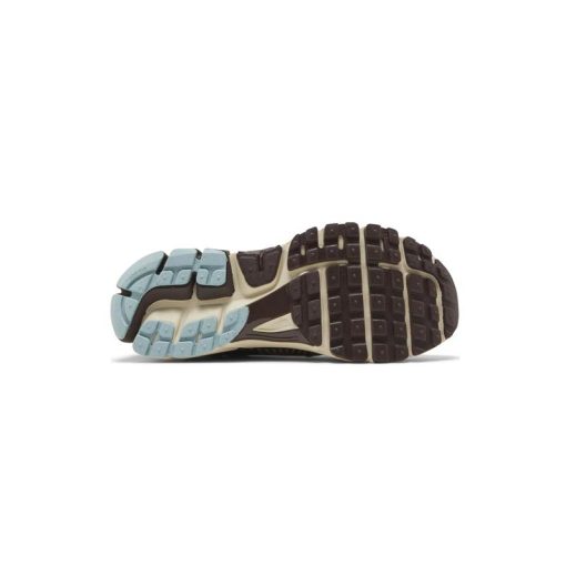 کتونی رانینگ نایک وومرو 5 قهوه ای آبی Nike Air Zoom Vomero 5 Earth Fossil