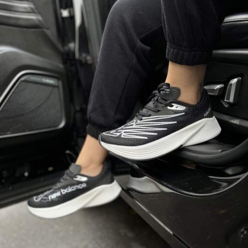 کتونی رانینگ نیوبالانس مشکی سفید New Balance Fuelcel Rc Elite Black White