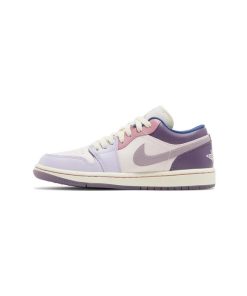 کفش نایک ایرجردن 1 ساق کوتاه بنفش پاستیلی Nike Air Jordan 1 Low Pastel Plum