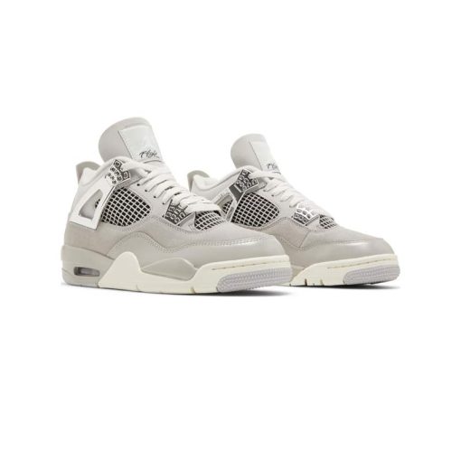 کفش نایک ایرجردن 4 طوسی نقره ای Nike Air Jordan 4 Retro Frozen Moments