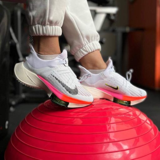کتونى نایک ایرزوم تمپو سفید صورتی Nike Air Zoom Tempo Next Flyese White Pink Rawdacious