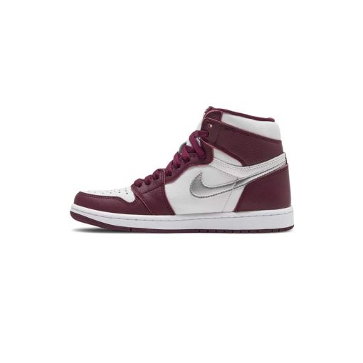 کتونی نایک ایرجردن 1 زرشکی نقره ای Nike Air Jordan 1 Retro High OG Bordeaux