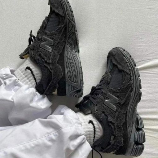 کفش نیوبالانس 2002 مشکی خاکستری New Balance 2002R Black Gray Phantom