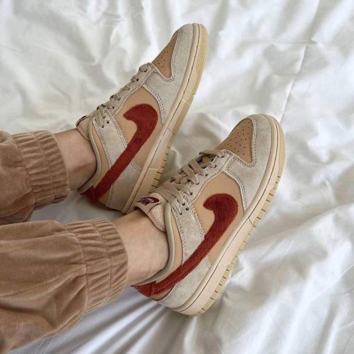 کفش کژوال نایک اس بی دانک کرم قهوه ای تدی Nike Sb Dunk Low Terry Swoosh