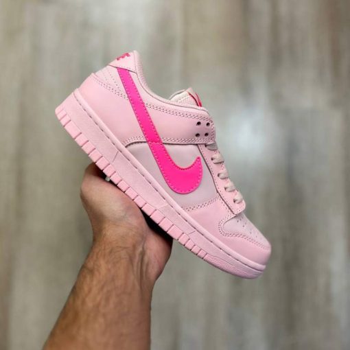 کفش کژوال نایک اس بی دانک صورتی Nike Sb Dunk Low Triple Pink
