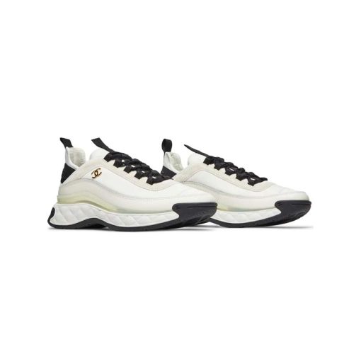 کفش لژدار شنل کرم مشکی Chanel Velvet Calfskin & Mixed Fibers Sneaker Ivory