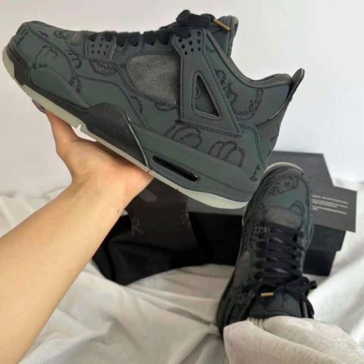 کتونی نایک ایرجردن 4 کاز مشکی Nike Air Jordan 4 Retro Kaws Black