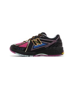 کتونی رانینگ نیوبالانس 1906R مشکی صورتی New Balance 1906R Neon Nights