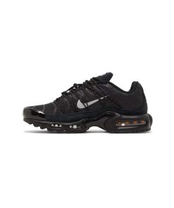 کتونی نایک ایرمکس تی ان پلاس یوتیلیتی مشکی Nike Air Max Plus Utility Black Metallic Silver