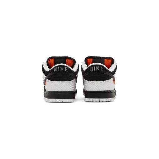 کفش کژوال نایک اس بی دانک سفید مشکی Nike Sb Dunk Low TIGHTBOOTH