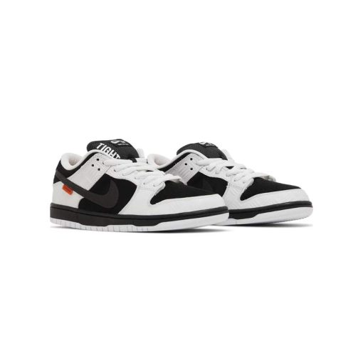 کفش کژوال نایک اس بی دانک سفید مشکی Nike Sb Dunk Low TIGHTBOOTH