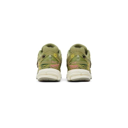 کفش نیوبالانس 2002 سبز زیتونی New Balance 2002R Bryant Giles What Now