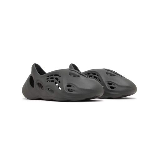 صندل آدیداس ییزی فوم رانر طوسی تیره Adidas Yeezy Foam Runner Carbon