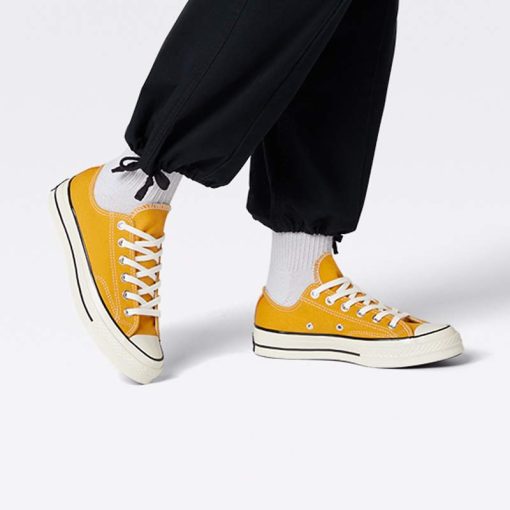 کفش کانورس آل استار 1970 زرد ساق کوتاه Converse all Star 1970 Low Yellow