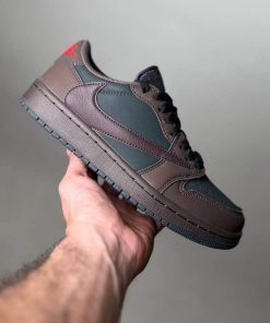 نایک ایرجردن 1 تراویس اسکات قهوه ای بادمجانی Nike Air Jordan 1 Low Travis Scott Velvet Brown