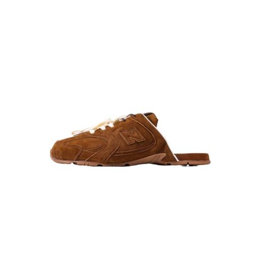 اسلیپر نیو بالانس میو میو ۵٣٠ قهوه ایNew Balance X Miu Miu 530 SL Mules brown