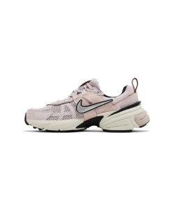 کتونی نایک راننیگ وی 2 کی صورتی کرم Nike V2K Run Platinum Violet